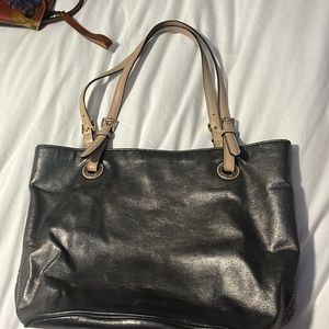 Micheal Kors Silver Tote Purse